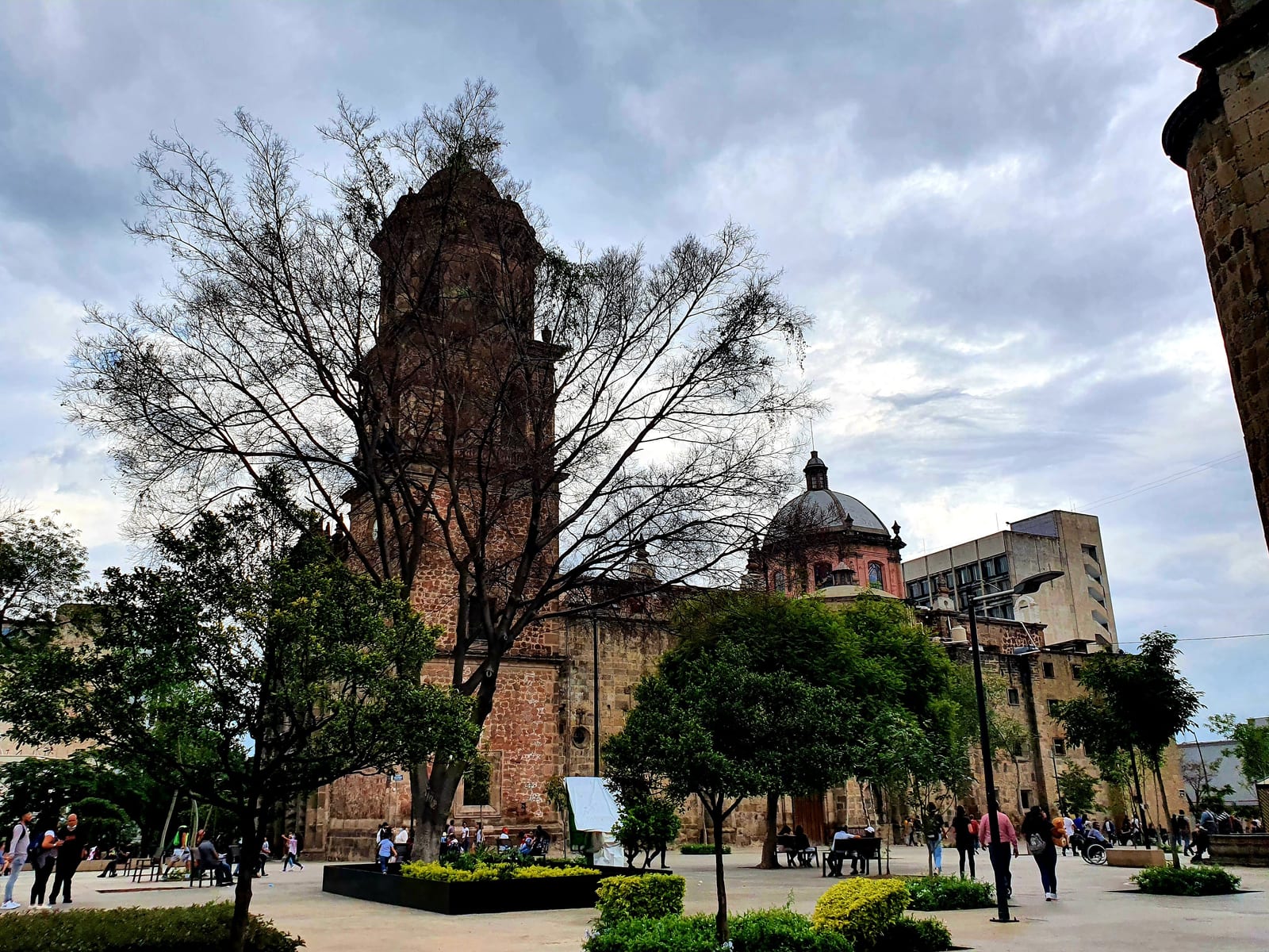 Los Dos Templos - Estilo arquitectónico