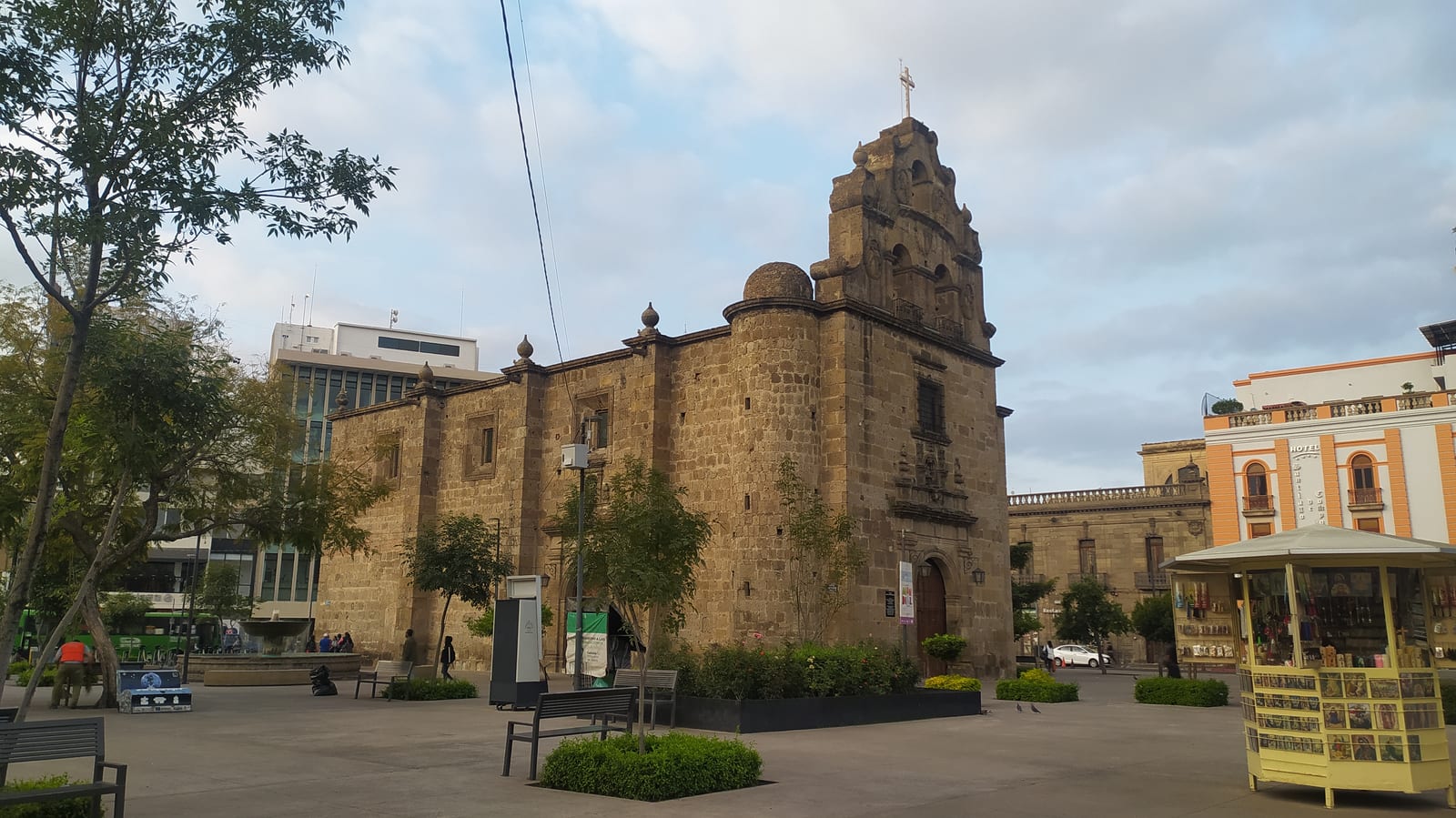 Los Dos Templos - Arquitectura histórica