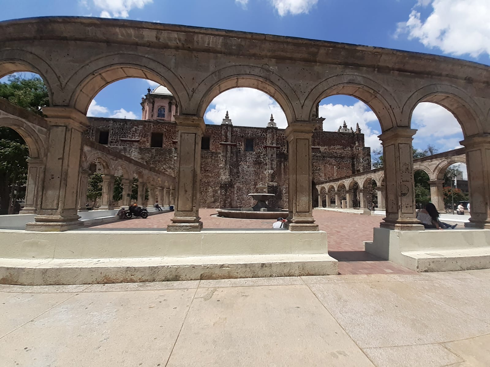 Los Dos Templos - Arte arquitectónico